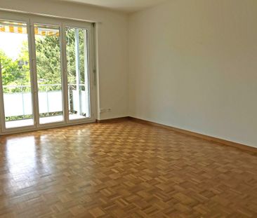 Zentrale Lage und trotzdem im Grünen gelegen - Photo 1