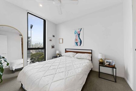 610/18 Duke Street Kangaroo Point - Photo 3