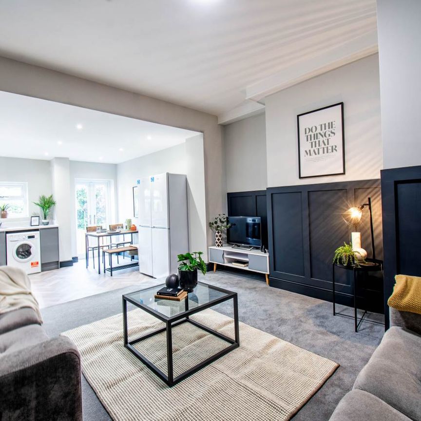 Grovehall Drive (room 4), Beeston, Leeds - Photo 1