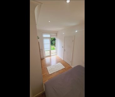 Room in a Shared Flat, Woodmansterne Road, SW16 - Photo 4