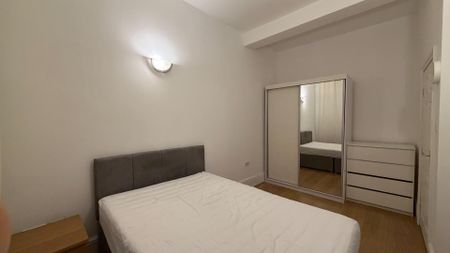 Oak Crescent, London - Photo 2