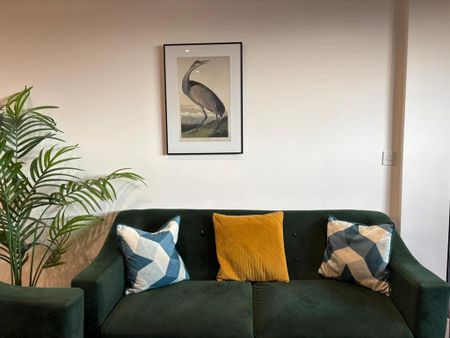 3 bedroom flat to rent - Photo 5