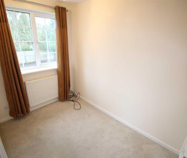 Abbotswood Close, Redditch - Photo 3