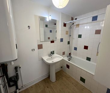 Location Appartement 2 pièces 40m² - Photo 3