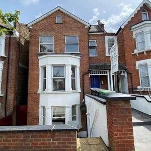 Hillfield Road, West Hampstead, NW6 - Photo 2