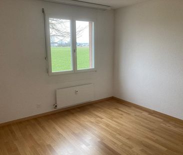 Tolle 4.5-Zimmerwohng im Hochparterre für Familien mit Spielplatz - Photo 5