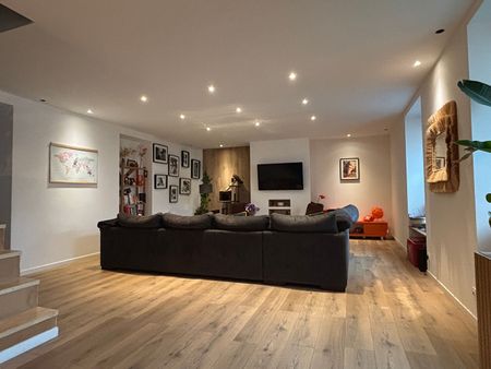 Location Appartement 4 pièces 117m² - Photo 2