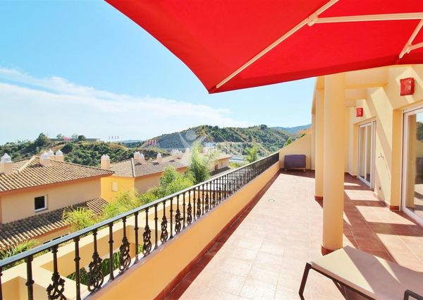 Luxury 2 bedrooms Penthouse Duplex for rent in Nueva Andalucia