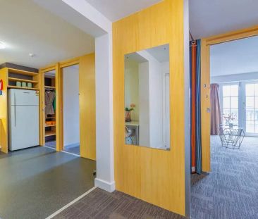 3 Bedroom Apartment Large - Photo 2