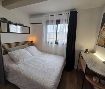 Location Appartement 1 pièce 34m² ST DENIS 97490 - Photo 2