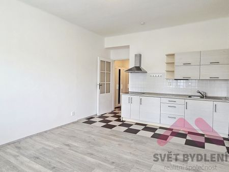 Pronájem bytu 1+kk 32 m² - Fotografie 2