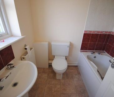 3 bedroom detached house to rent - Photo 6