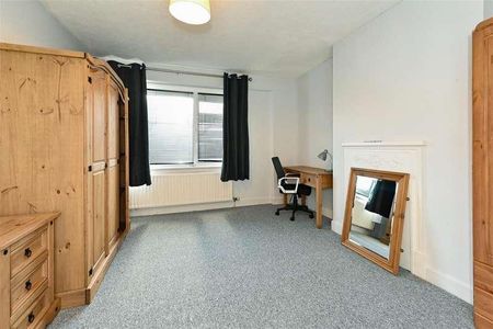 Burnham Avenue, Bognor Regis, PO21 - Photo 3