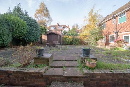 2 bedroom maisonette to rent - Photo 4