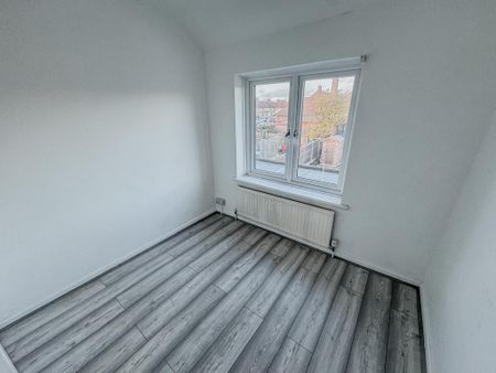 3 bedroom detached house to rent - Photo 5