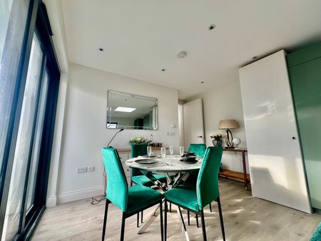 2 Bed Penthouse, Norwood Road, SE27 - Photo 5