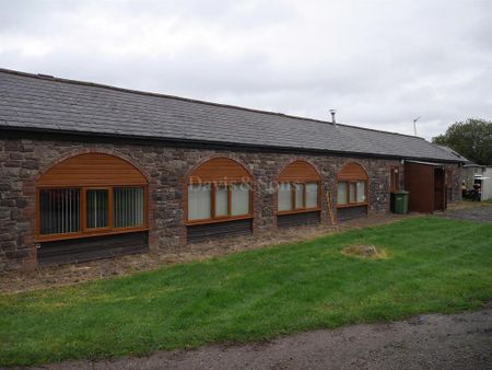 3 bedroom barn conversion to rent - Photo 5