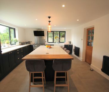 4 Bedroom Detached House, Chester - Photo 6