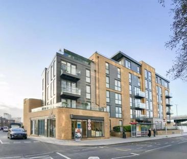 Apartment , Vale Court, Ealing Road, Brentford - Photo 2