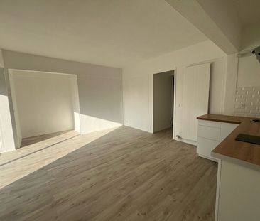 Location Appartement 1 pièce 31m² - Photo 1