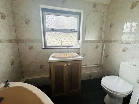 Tomkinson Road, Stockingford, CV10 - Photo 3