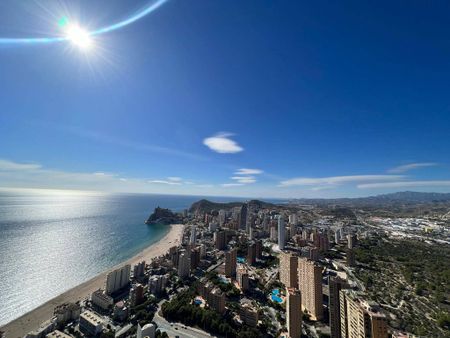 2 room luxury Apartment for rent in Benidorm, Valencia - Photo 4