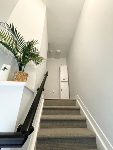 For Lease - 232 Anyolite Private, Barrhaven, Ontario - Photo 2