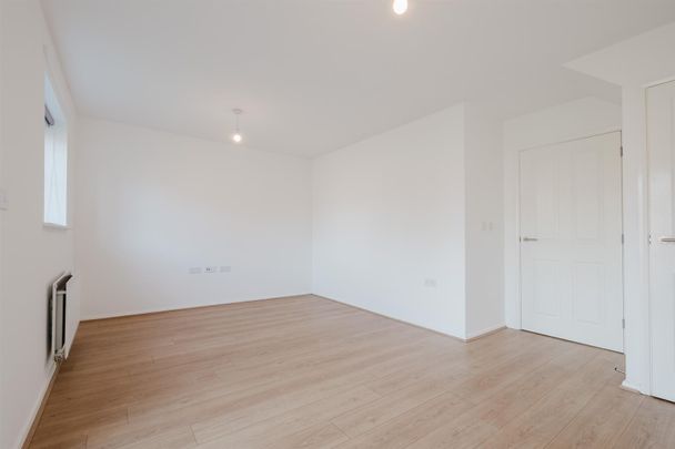 3 Bedroom House To Rent - Photo 1