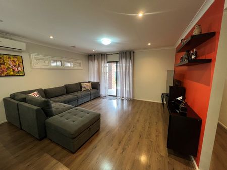 Splendid 4Br Home in Truganina! - Photo 3