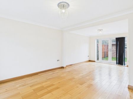 Hazell Way, Stoke Poges, Buckinghamshire,SL2 - Photo 5