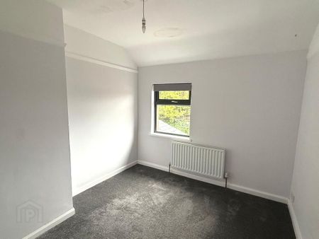 17 Lucerne Parade, Belfast, BT9 5FT - Photo 4