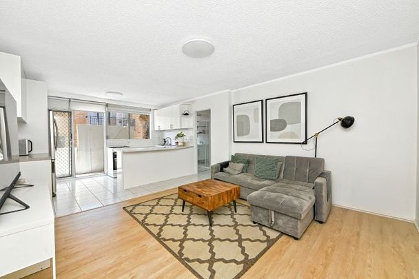 Modern Two Bedroom Unit - Photo 1