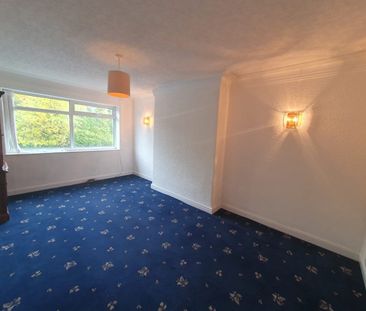 2 Bed Flat, Singleton Court, M25 - Photo 5