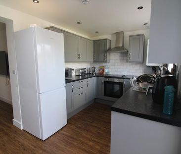1 bedroom in a house share to rent - Photo 3