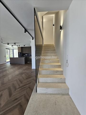 Kiadó új építésű ház - Törökbálint - Photo 5