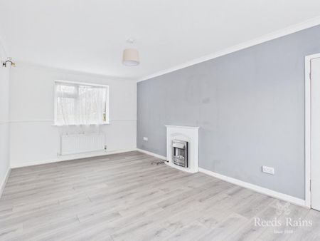 3 bedroom terraced house to rent - Photo 2