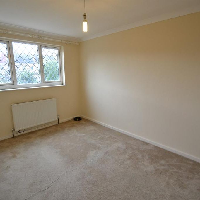 4 bedroom terraced house to rent - Photo 1