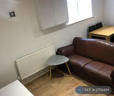 3 bedroom maisonette to rent - Photo 1