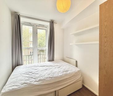 3 bedroom flat to rent - Photo 5