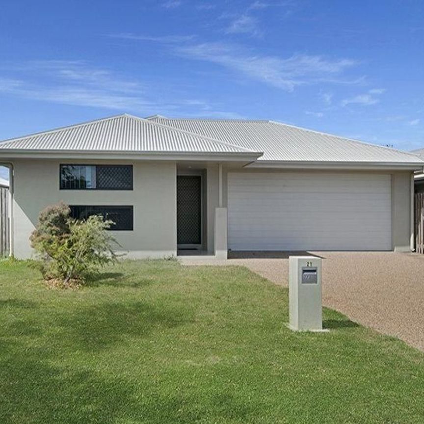 Modern, Low-Maintenance Living - 21 Izaro Circuit, Burdell - Photo 1