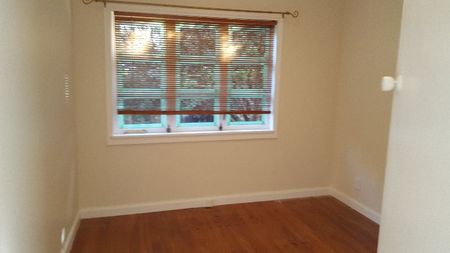 Property Management4b Northcote Rd, Takapuna - House for Rent - Photo 3