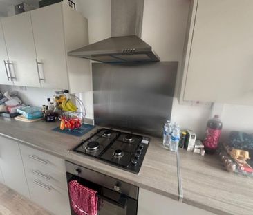 3 bedroom terraced house to rent - Photo 6