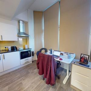 Studio to rent - Photo 2