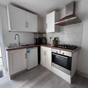 Dudley Avenue, Stanmore, HA3 - Photo 2