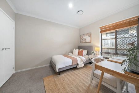 “4 Bedroom Plantation Home – North Lakes” - Photo 3