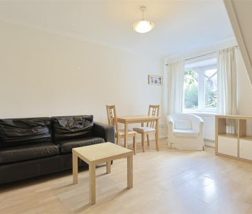 2 bedroom Terraced House to rent in Hunters Road, Spital Tongues, N... - Photo 6