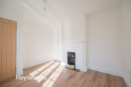 3 bed semi-detached house to rent in Whitfield Avenue, Westlands, Newcastle-under-Lyme ST5 - Photo 2