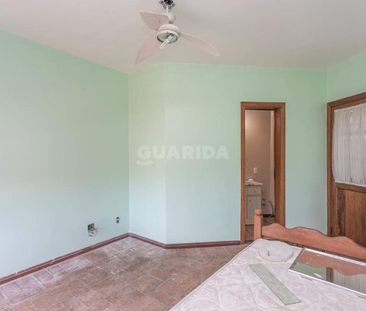 Casa residencial de 3 dormitórios, todos suítes, no bairro Teresópo... - Photo 4