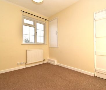 Chalks Road, Witham, Essex, CM8 2BT - Photo 2