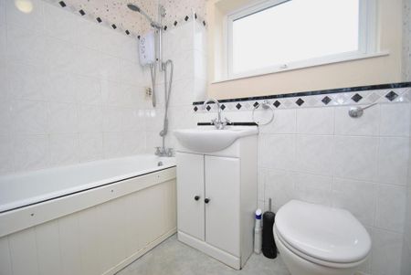 2 bedroom maisonette to rent - Photo 5
